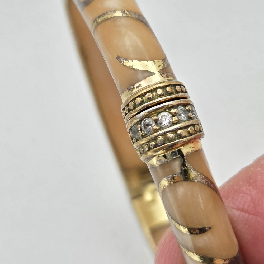 Cristina Sabatini Designer 18K Gold Plated Resin Clamper Bangle - Picture 15 of 16